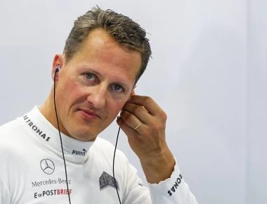 «O Σουμάχερ κάθεται στο αμαξίδιο και δακρύζει» αποκαλύπτει η σύζυγός του!